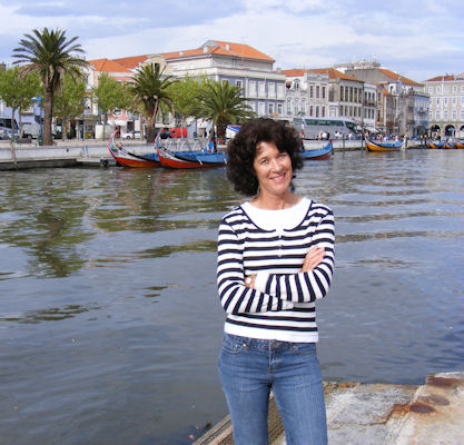 Lucinda Newby (nee de Jager)