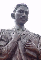 Mahatma Gandhi statue